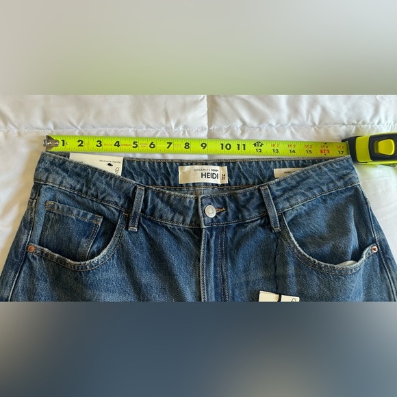 Dynamite size 14/32 Short Heidi Wide Leg Jeans - Picture 8 of 9